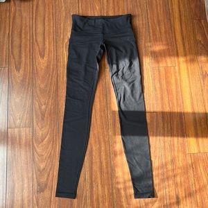 Lululemon wonder under black leggings
